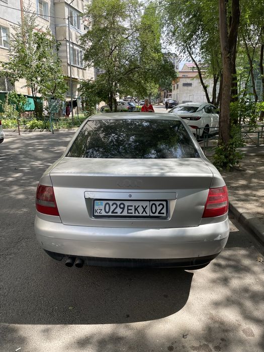 Audi a4b5 2.8 рест 99 года