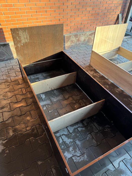 Кровать полуторка