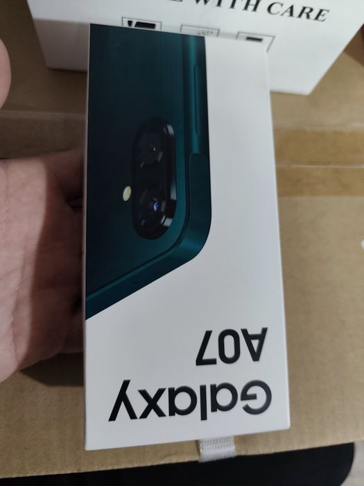 Samsung новый телефон