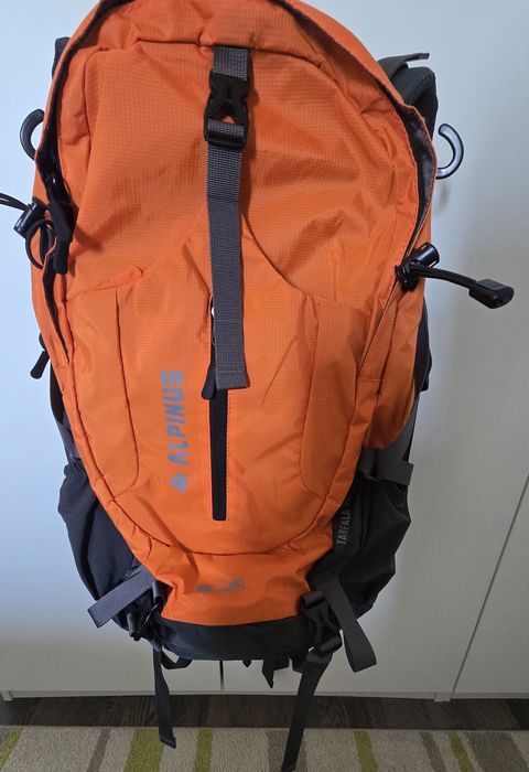 Rucsac trekking Alpinus Tarfala 35 litri