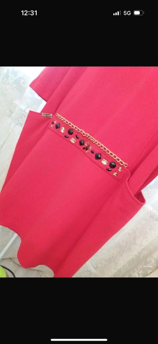 Продам платье новое