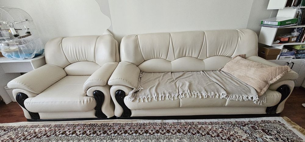 Продам диван и кресло