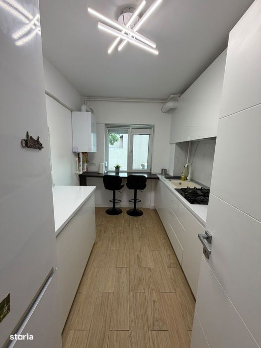 Apartament 3 camere zona Faleza Nord Renovat Total cu Centrala