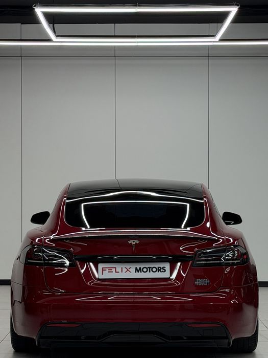 Tesla Model S Plaid