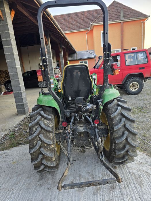 Tractor john deere 3520