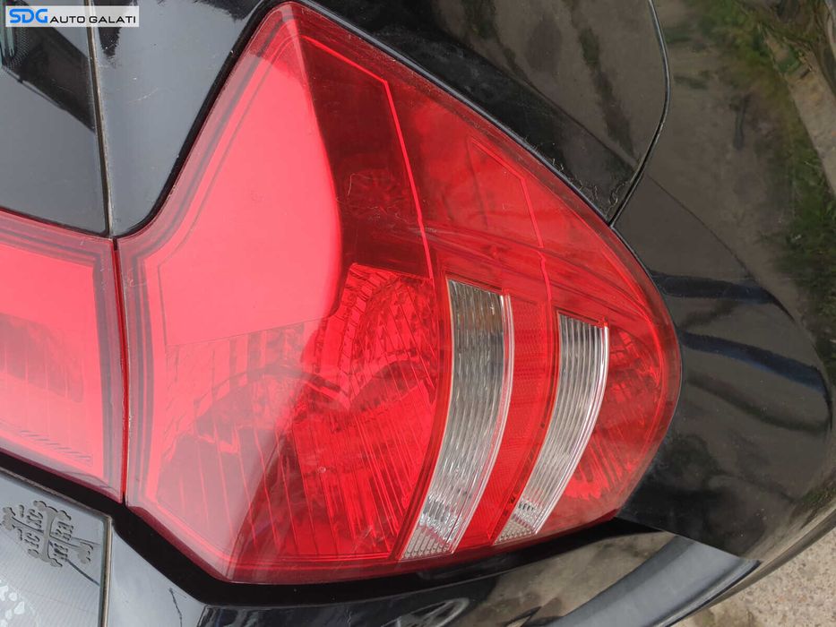 Tripla Stop Lampa Dreapta Jos Inferior Kia Ceed Ceed Break Avant 2007 - 2010 [K1325]