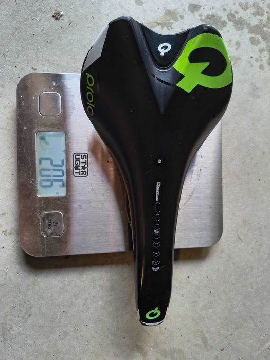 Sa cursiera Prologo cu sine carbon