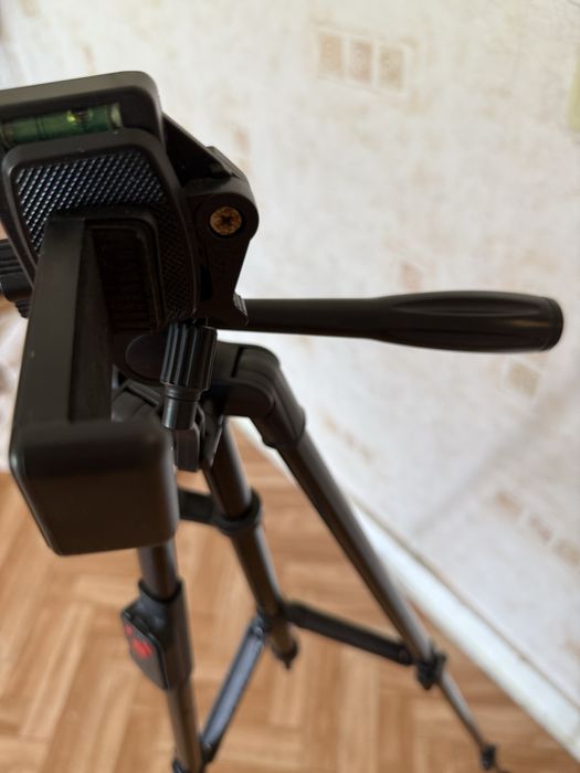 Штатив для телефонов