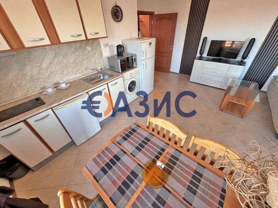 Продава се Тристаен апартамент в к.к. Слънчев бряг - 77 кв.м за 586 €/кв.м - Снимка #7