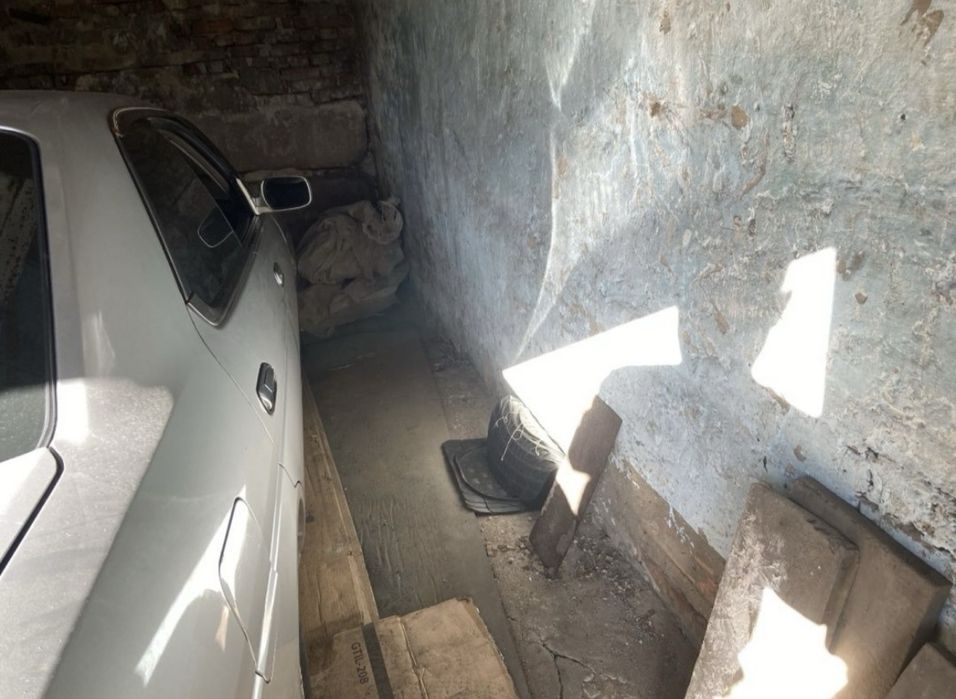 Гараж на торгколонне, 3 ряд