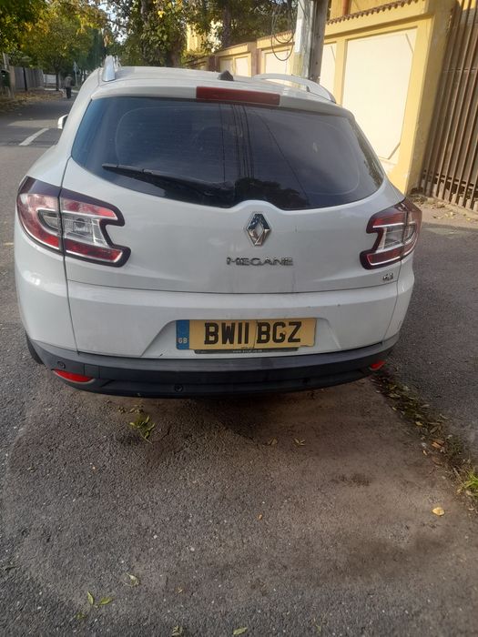 Megane 3 capota facelift si alte piese