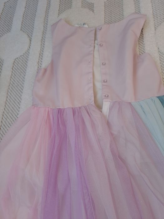 Рокля  H&M 134см