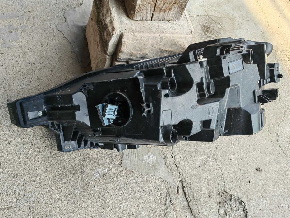 Фар Volvo XC60 FULL LED SYSTEM десен/Фар Волво ХЦ60 Оригинален