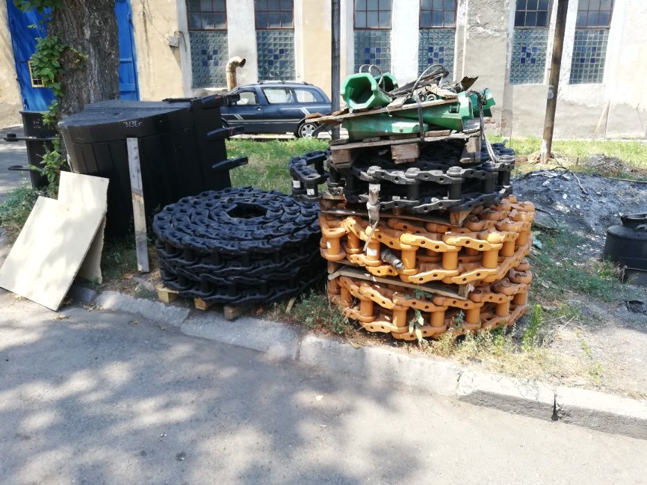 Гусеницы на экскаваторы