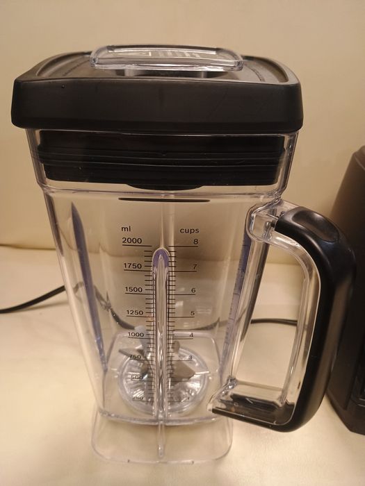 Нов BOSCH VitaBoost 1600W, 2L Tritan, 45000 rpm