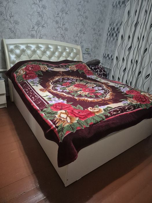 Кровать двуспальная 160×200