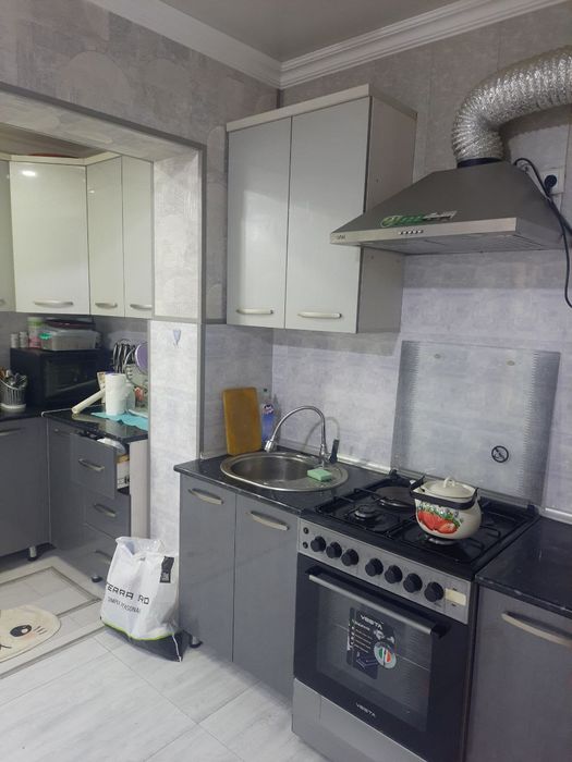 Uy sotiladi  srochno 3 xona kimyogar evanoskida