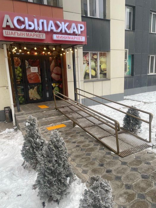 Пандус для инвалидов.