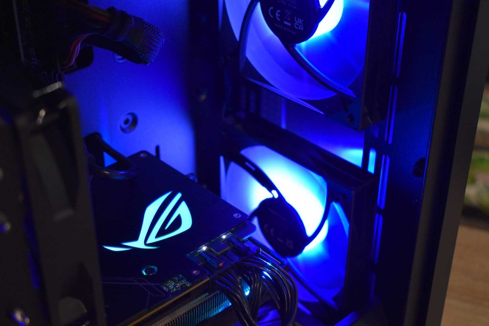 Геймърски Компютър Intel i5 9600K | RTX 2070 Strix | 16GB RAM | 256GB Ssd