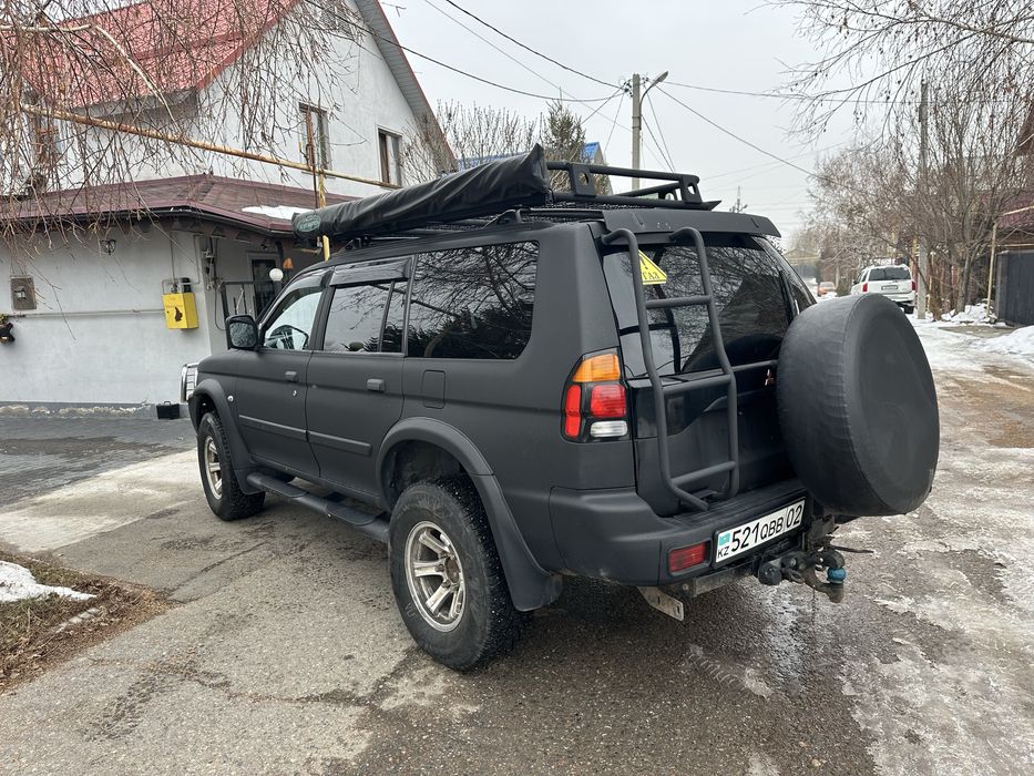 Mitsubishi montero sport,2000года