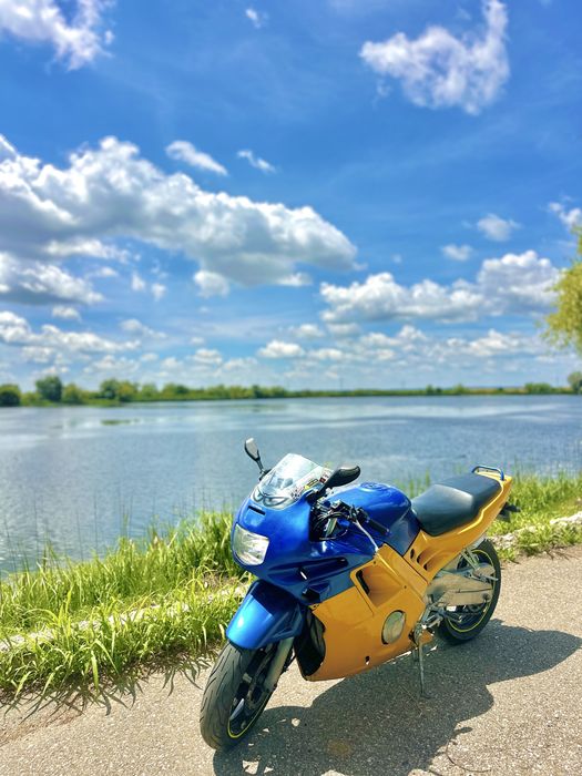 Honda cbr 600 F2