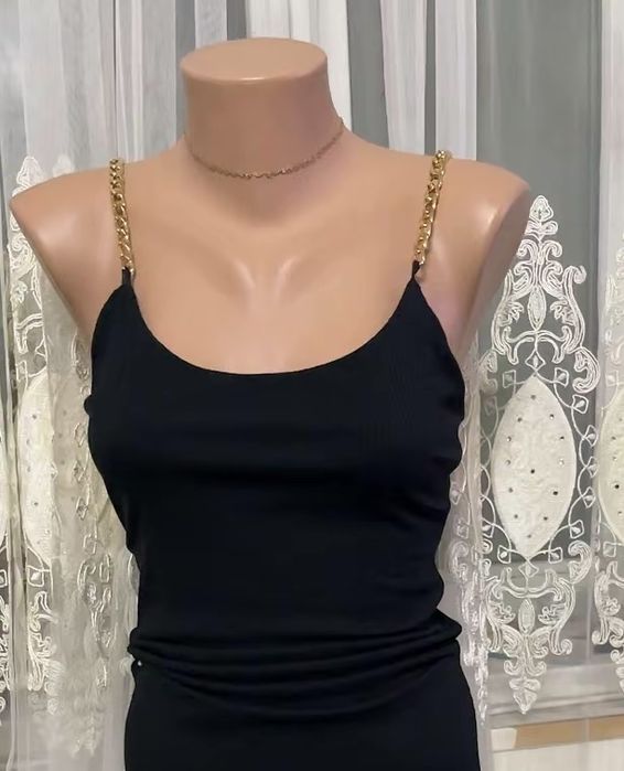 Платье чёрного цвета