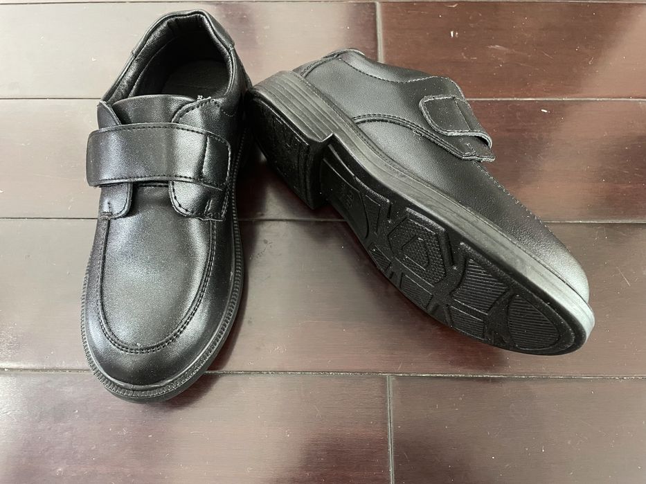 Продам туфли, рубашка и брюки в подарок