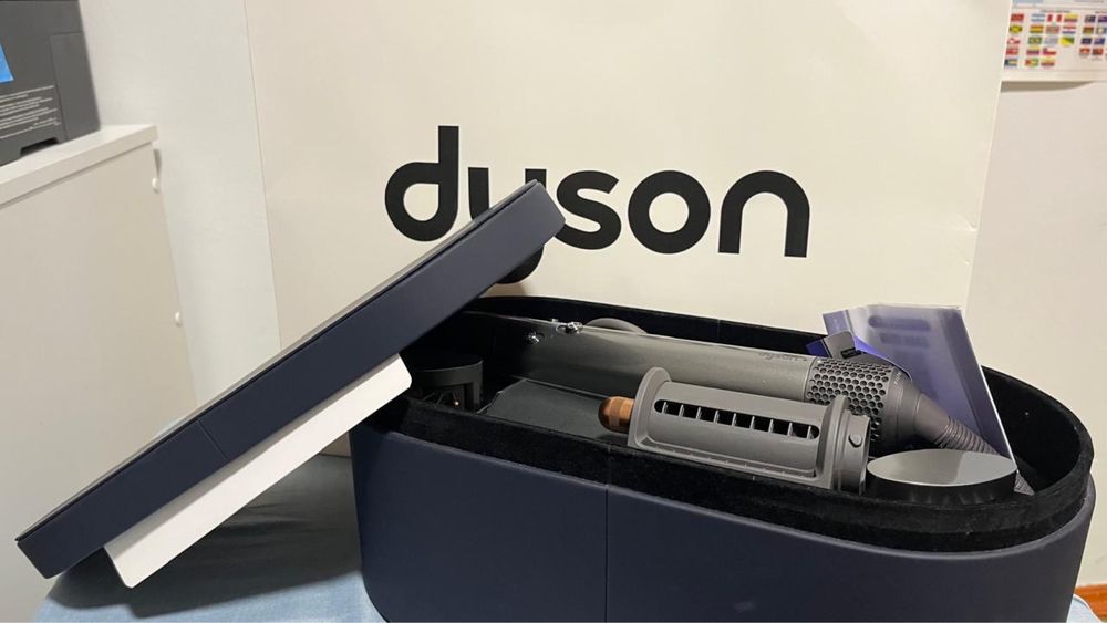 Продам Dyson в отличном состоянии