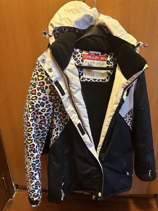 Скиорско яке като ново