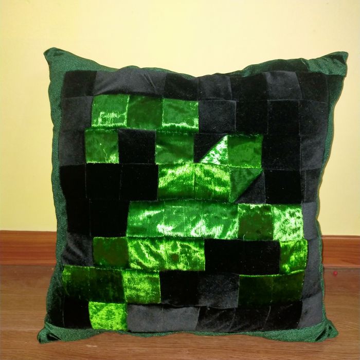 Подушка декоративная