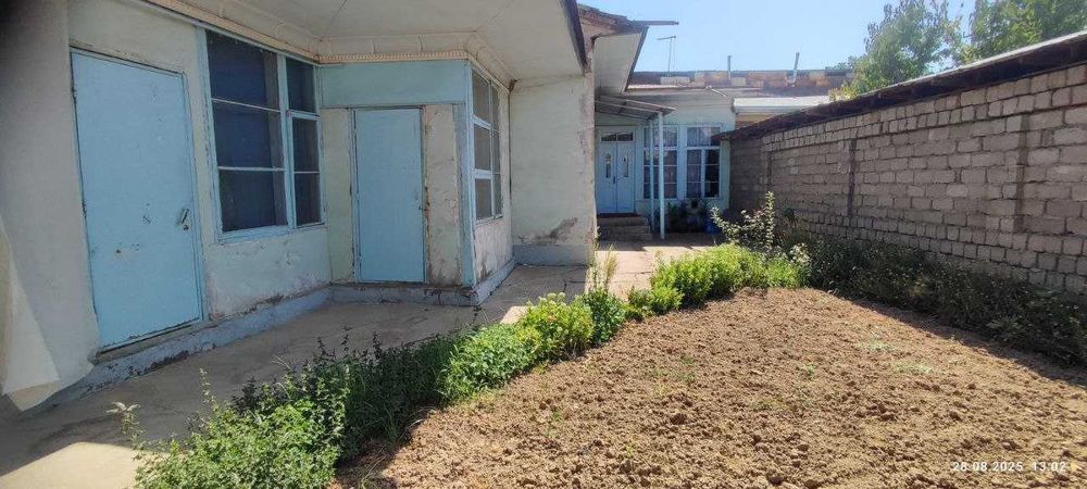 Ховли ер хисобида сотилади 5,5 сотка