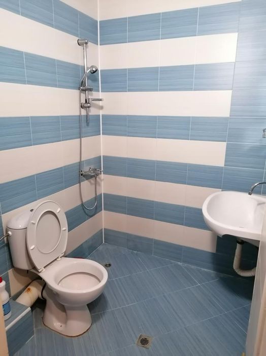 Дава се под наем Тристаен апартамент в София, Хладилника - 90 кв.м за 750 € - Снимка #7