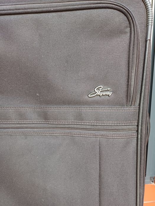 Куфар  за багаж почти нов