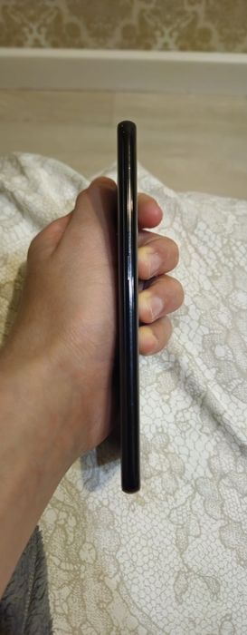 Продам телефон s8