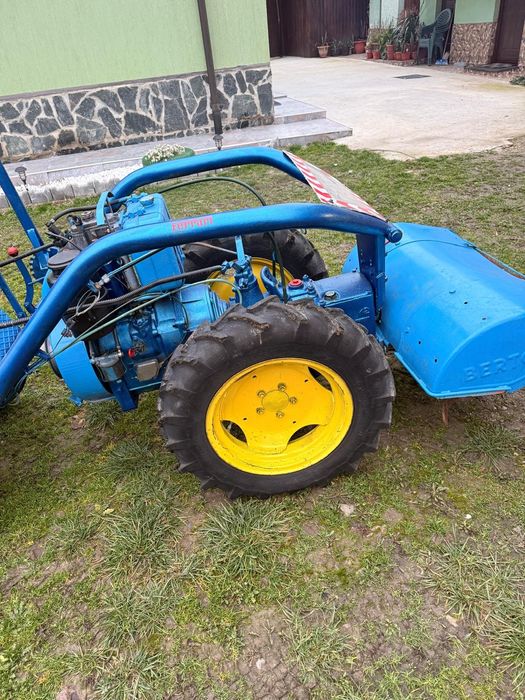 Vând Motocultor Lombardini