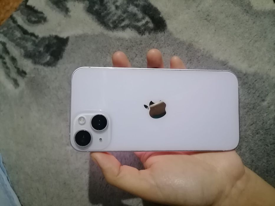 Продаю iPhone 14