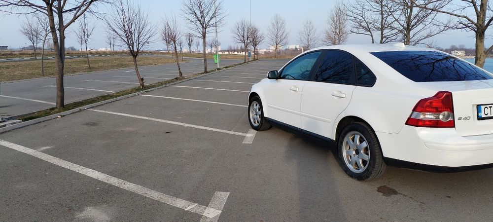 Vând Volvo S40, 1,6 benzină!