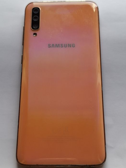 Смартфон Галакси А 70  , 128Gb/ 6 Gb Ram