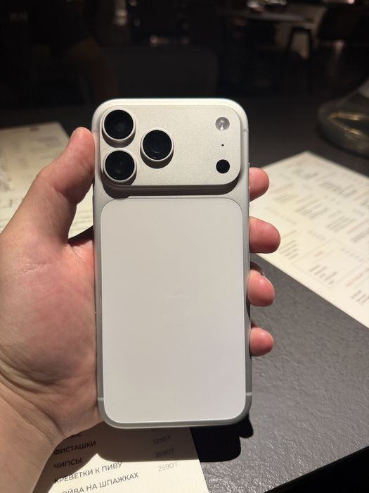 Iphone 17 Pro Max 100%