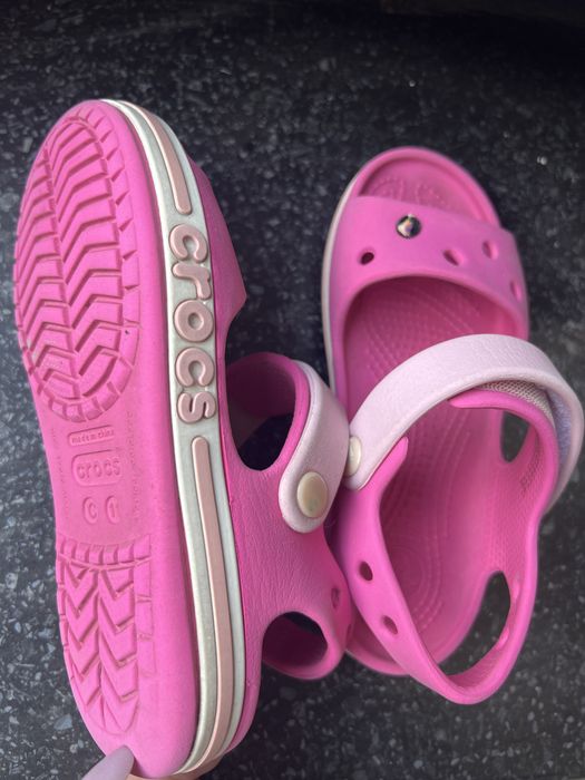 Сандалии отдам безплатно Crocs С11
