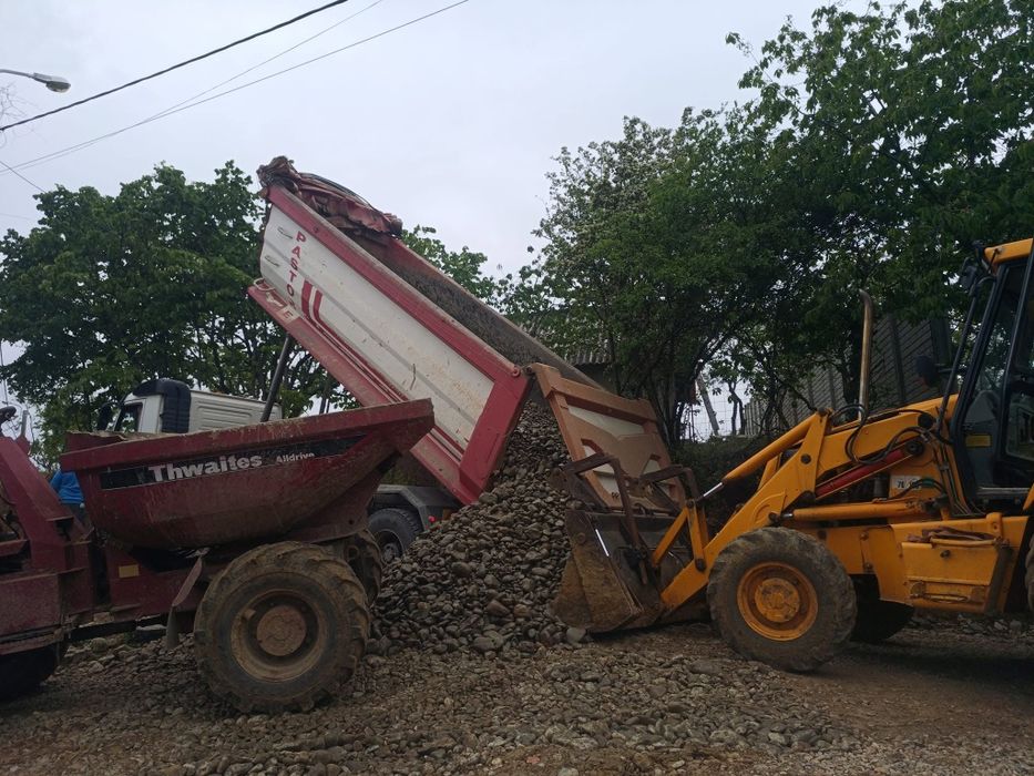 Demolării controlate, casa anexe moloz etc.