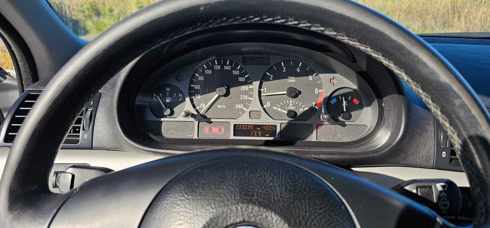 Vreau să-mi vând mașina bmw e46 318i