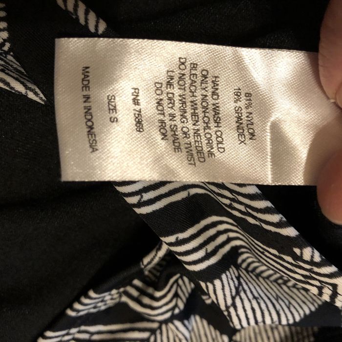 Продаются плавки.