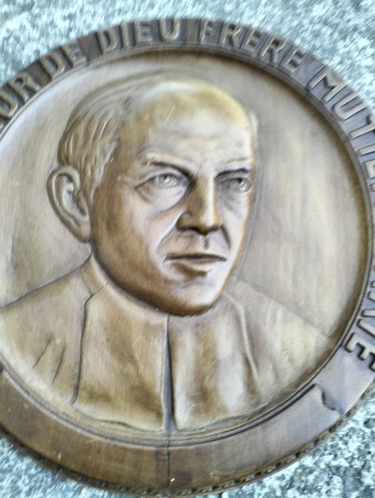 Стар дървен католически религиозен предмет