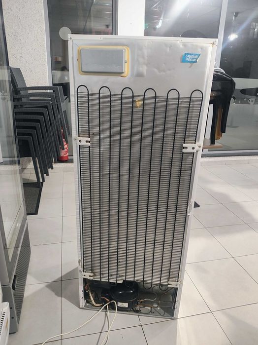 Фризер BEKO енергиен клас А+ с 6 чекмеджета.