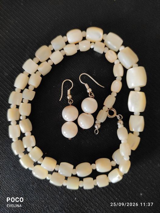 Огърлица и обеци от естествен седеф ( mother of pearl)