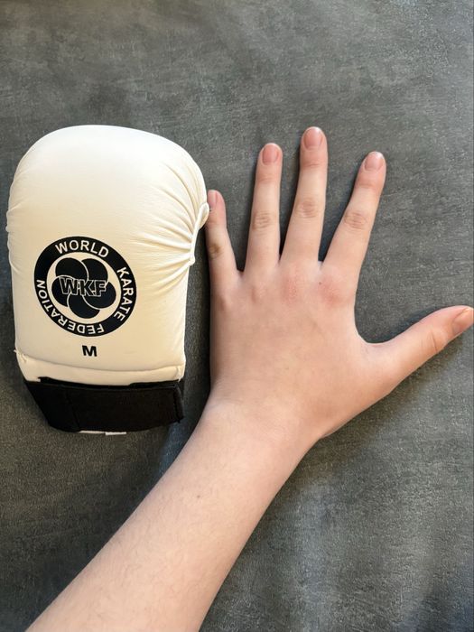 Перчатки для карате