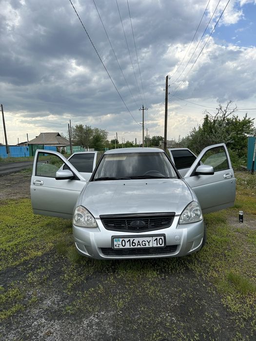 Продается Приора-1