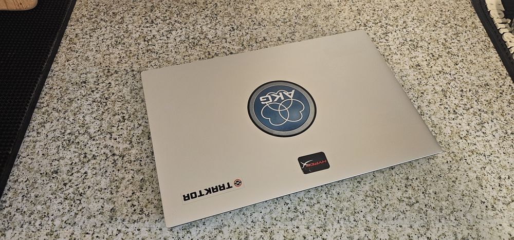 Dell XPS 9710 I9 64gb ram, 2tb ssd raid 0, RTX 3060 6GB RAM 4k touch