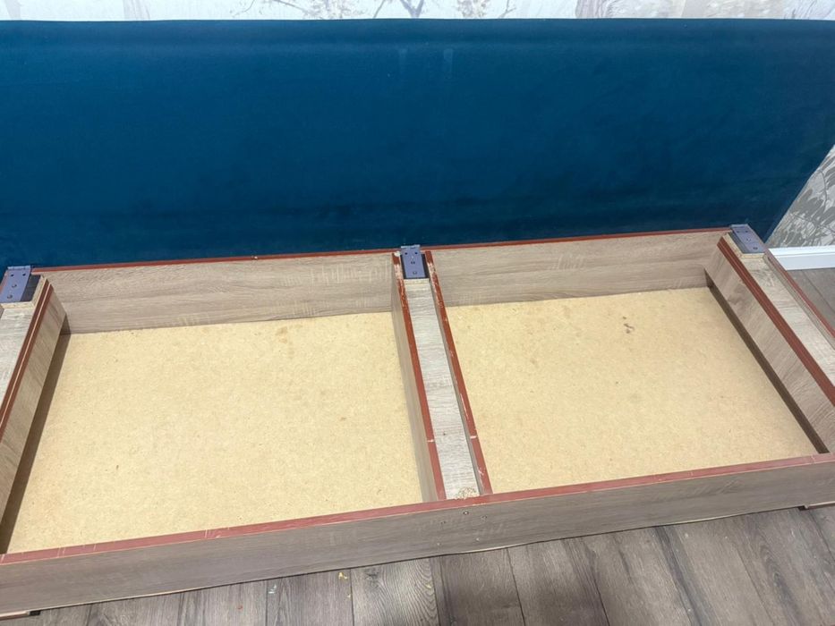 Диван для холл либо для комнаты